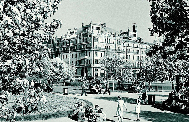 В этом осколке Европы, как называли Метрополь сто лет назад, впервые появились горячая вода, телефон и холодильники со льдом (10)