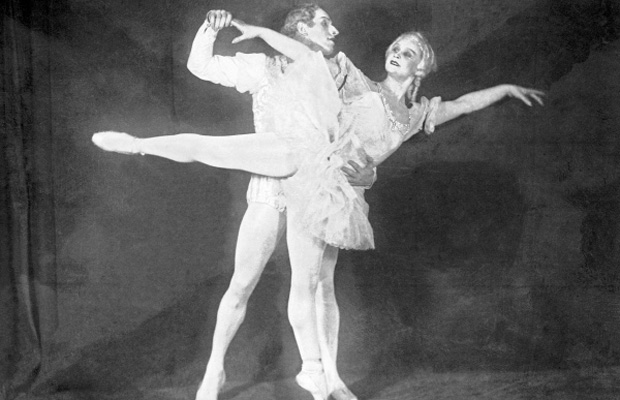 академия вагановой история создания. RIAN 00129793 LR ru. академия вагановой история создания фото. академия вагановой история создания-RIAN 00129793 LR ru. картинка академия вагановой история создания. картинка RIAN 00129793 LR ru. 4 мая 1738 года начала свое летосчисление первая русская балетная профессиональная школа — ныне Академия Русского балета им. А. Я. Вагановой. Старейшее учебное заведение Российской Федерации основано по указу императрицы Анны Иоанновны выходцем из Франции, танцмейстером Петербургского Сухопутного Шляхетного корпуса Жаном Батистом Ланде, он стал первым педагогом "Ея Императорского Величества танцевальной Школы", куда были приняты 12 девочек и мальчиков из семей дворцовых служащих. академия вагановой история создания. RIAN 00129793 LR ru. академия вагановой история создания фото. академия вагановой история создания-RIAN 00129793 LR ru. картинка академия вагановой история создания. картинка RIAN 00129793 LR ru. 4 мая 1738 года начала свое летосчисление первая русская балетная профессиональная школа — ныне Академия Русского балета им. А. Я. Вагановой. Старейшее учебное заведение Российской Федерации основано по указу императрицы Анны Иоанновны выходцем из Франции, танцмейстером Петербургского Сухопутного Шляхетного корпуса Жаном Батистом Ланде, он стал первым педагогом "Ея Императорского Величества танцевальной Школы", куда были приняты 12 девочек и мальчиков из семей дворцовых служащих.